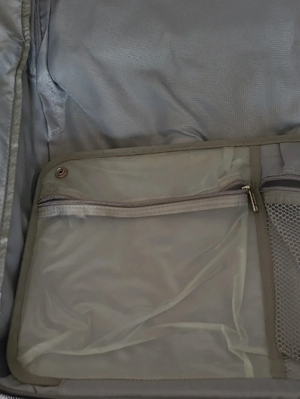 Samsonite Black Soft-Sided Travel Garment Bag